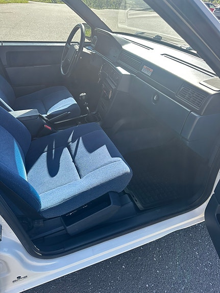 Volvo 740 9 of 13