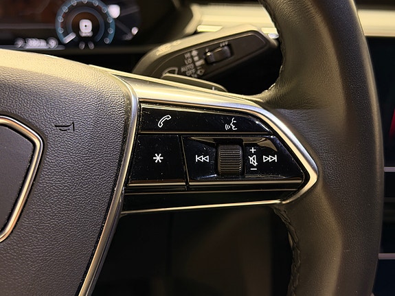 Audi e-tron Sportback 26 of 30