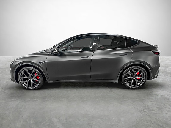 Tesla Model Y 2 of 5