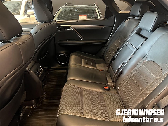 Lexus RX450h 29 of 30