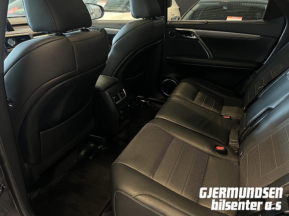 Lexus RX450h 28 of 30