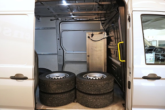 Volkswagen Crafter 25 of 30