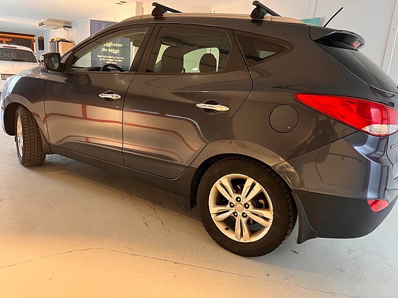 Hyundai ix35 2 of 29