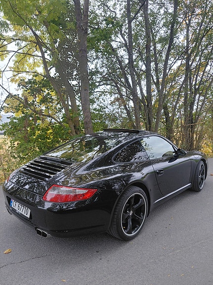 Porsche 911 6 of 26