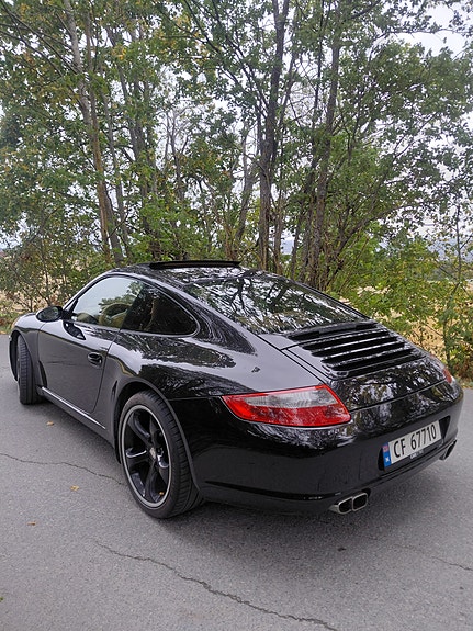 Porsche 911 8 of 26