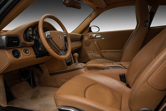 Porsche 911 18 of 26