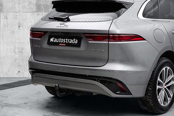 Jaguar F-PACE 6 of 30