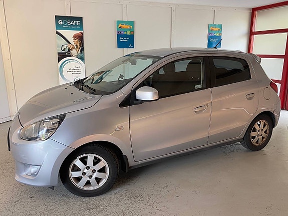 Mitsubishi Space Star 2 of 27