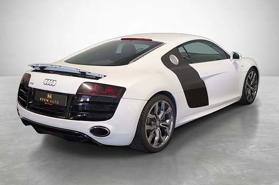 Audi R8 6 of 22