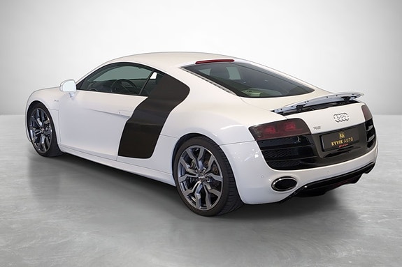 Audi R8 8 of 22