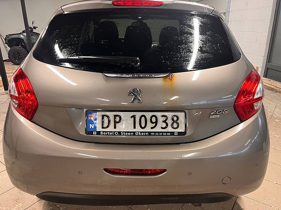 Peugeot 208 4 of 30