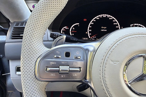 Mercedes-Benz CL63 12 of 22