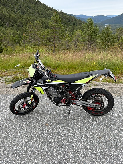 Fantic XMF 125 6 of 15