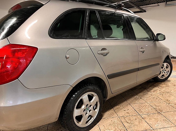 Skoda Fabia 5 of 23