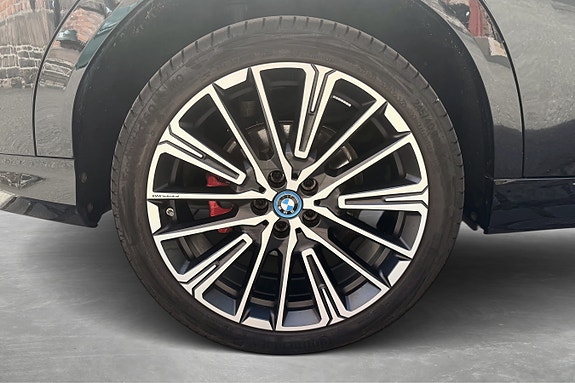 BMW iX2 17 of 23