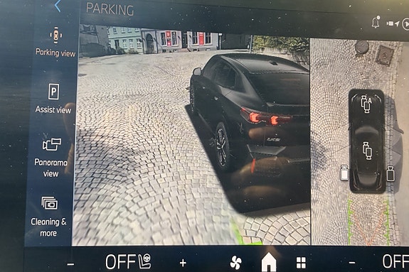 BMW iX2 19 of 23