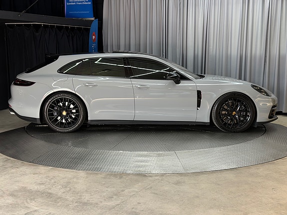Porsche Panamera 4 7 of 22