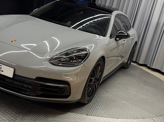 Porsche Panamera 4 6 of 22