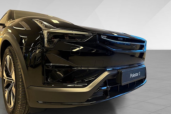 Polestar 3 9 of 18