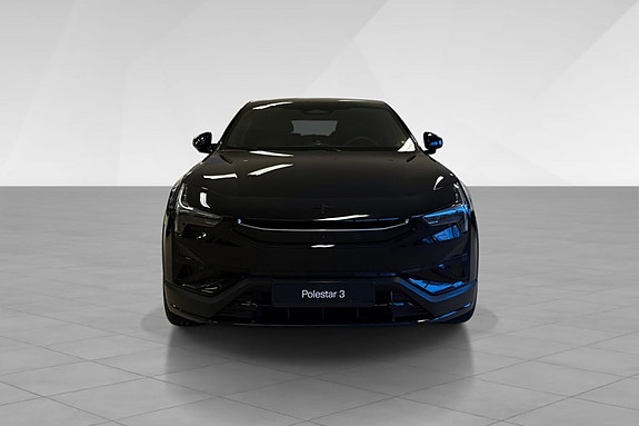 Polestar 3 2 of 18