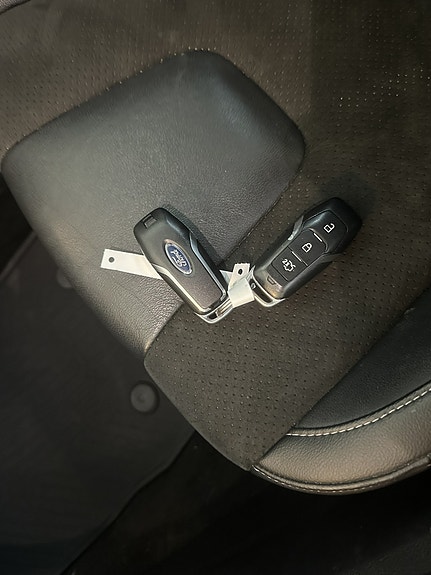 Ford S-MAX 25 of 25