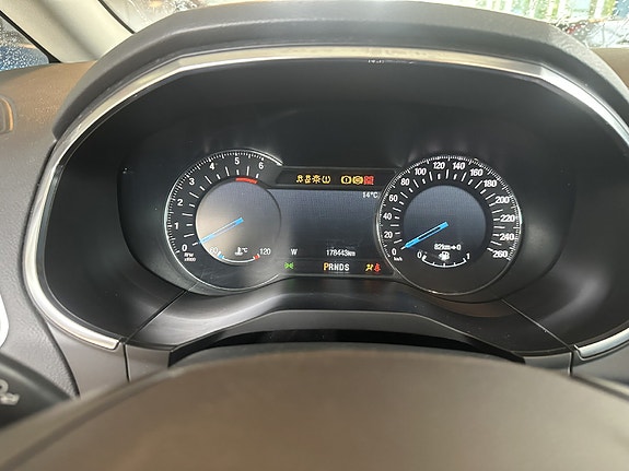 Ford S-MAX 21 of 25