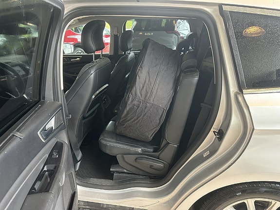 Ford S-MAX 10 of 25