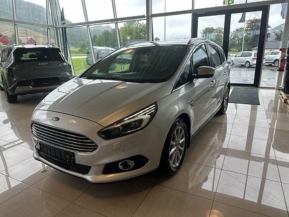 Ford S-MAX 2 of 25