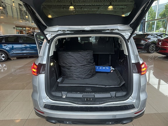 Ford S-MAX 5 of 25