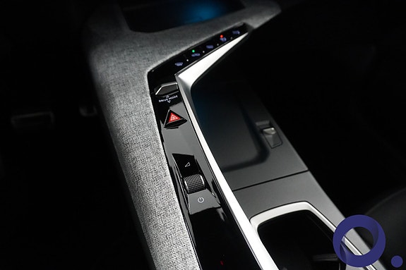 Peugeot e-3008 19 of 25
