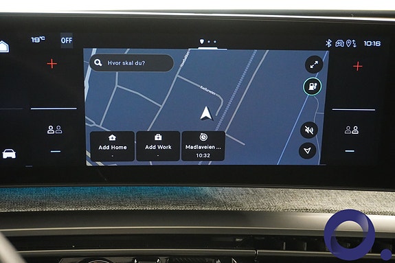 Peugeot e-3008 16 of 25