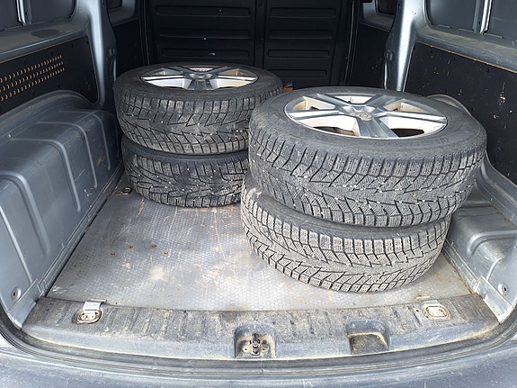 Volkswagen Caddy Maxi 7 of 8