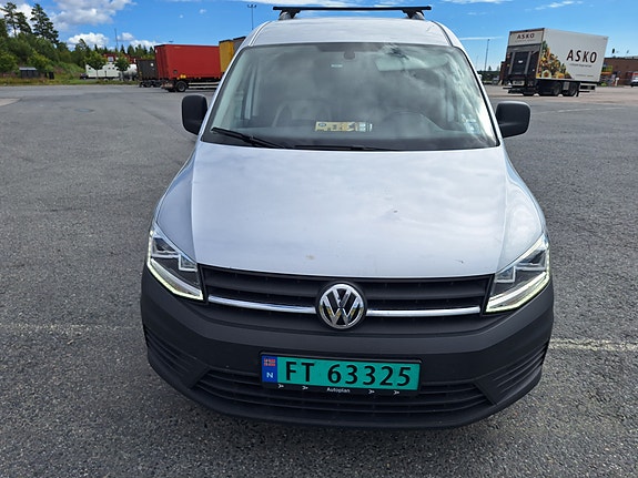 Volkswagen Caddy Maxi 2 of 8