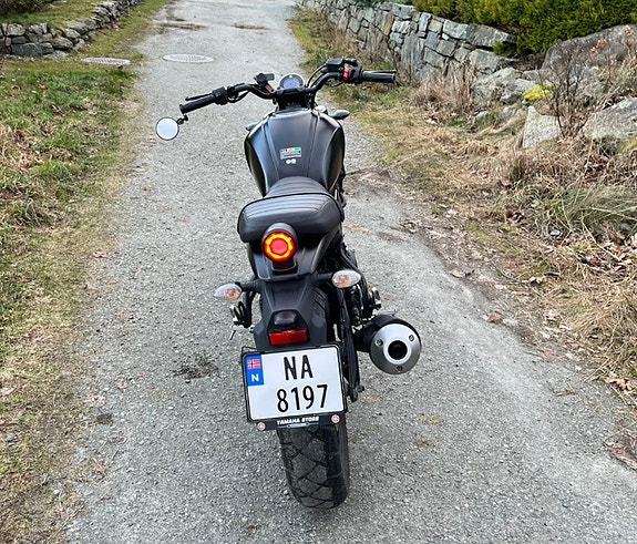 Yamaha XSR 125 2 of 3