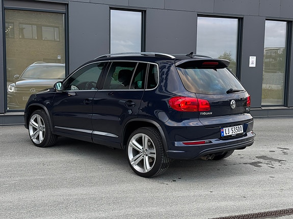 Volkswagen Tiguan 5 of 5