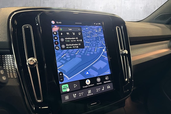 Volvo XC40 27 of 30