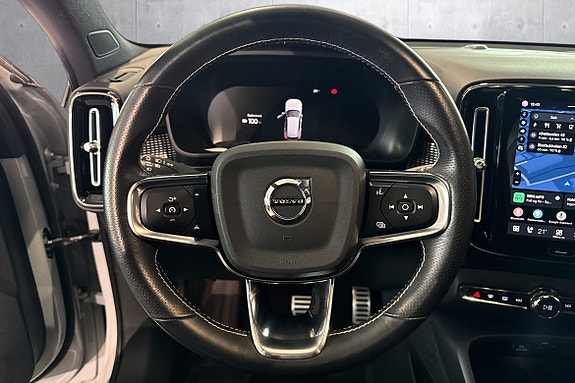 Volvo XC40 23 of 30