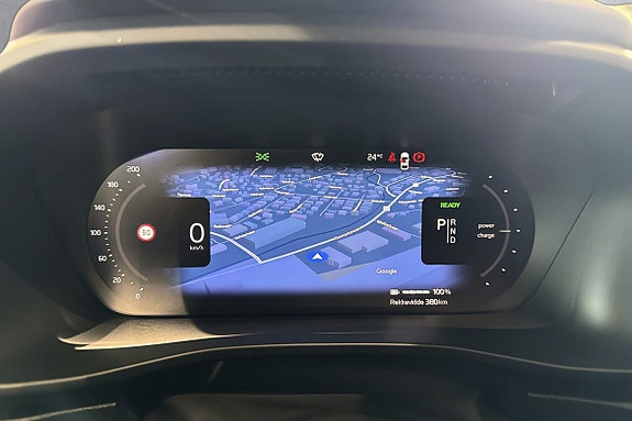 Volvo XC40 25 of 30