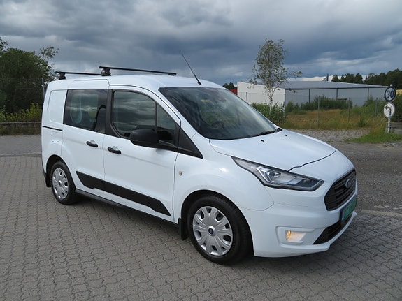 Ford Transit Connect 10 of 30
