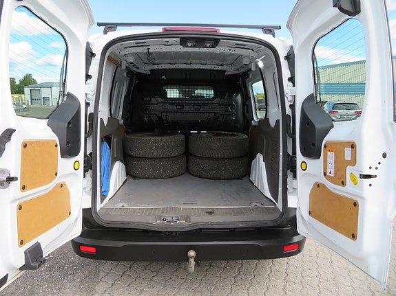 Ford Transit Connect 15 of 30