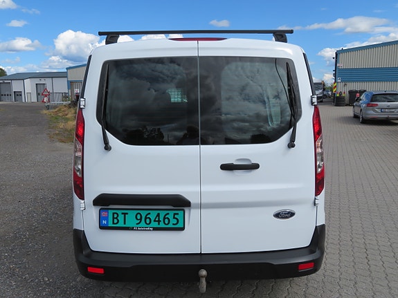 Ford Transit Connect 7 of 30