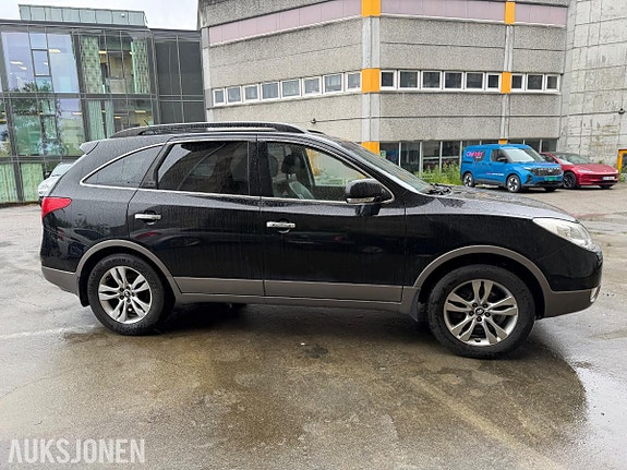 Hyundai ix55 4 of 14