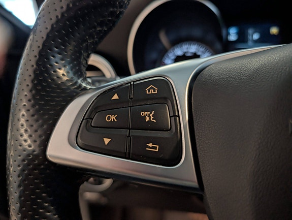 Mercedes-Benz GLC220 d 16 of 26