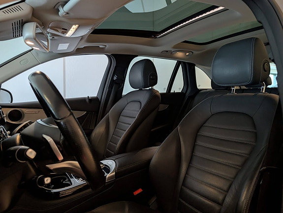Mercedes-Benz GLC220 d 9 of 26