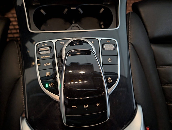 Mercedes-Benz GLC220 d 11 of 26