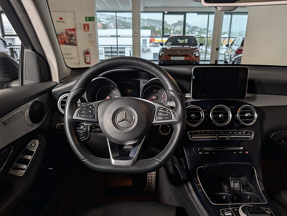 Mercedes-Benz GLC220 d 7 of 26