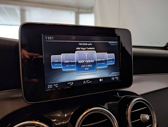 Mercedes-Benz GLC220 d 14 of 26