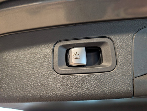 Mercedes-Benz GLC220 d 24 of 26