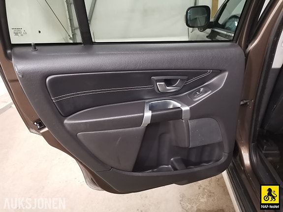 Volvo XC90 9 of 30
