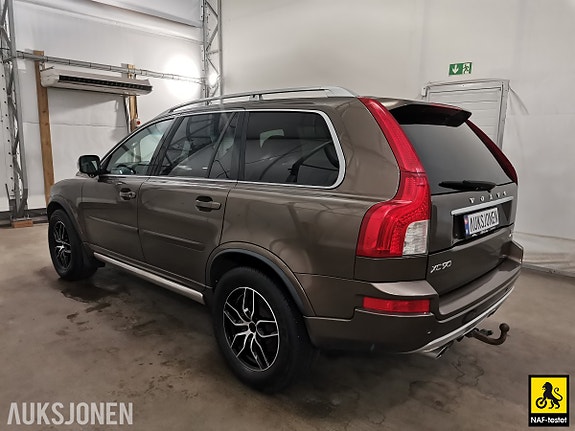 Volvo XC90 6 of 30